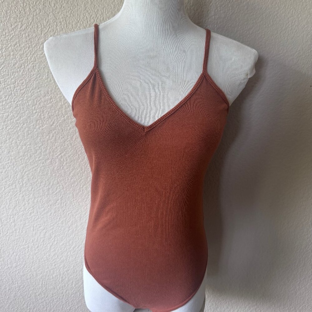 BP Bodysuit Women's Rust Brown Ribbed V Neck Sleeveless One Piece Pull Up Size M